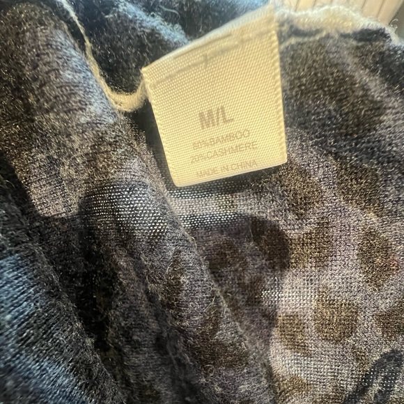 Kokun long sleeve shirt animal print size medium/large - Picture 2 of 4